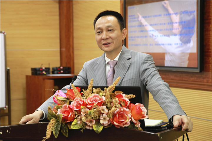 共享世界教育資源，培養(yǎng)國(guó)際精英人才
