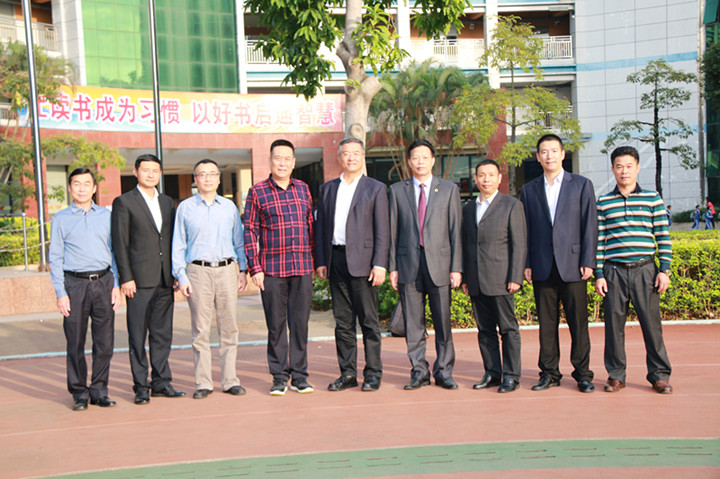 北京語言大學(xué)領(lǐng)導(dǎo)專家來集團(tuán)考察， 攜手共進(jìn)，創(chuàng)辦一流的高端國(guó)際教育 
